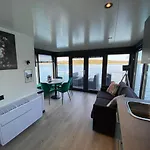 Houseboat Mookerplas With A View