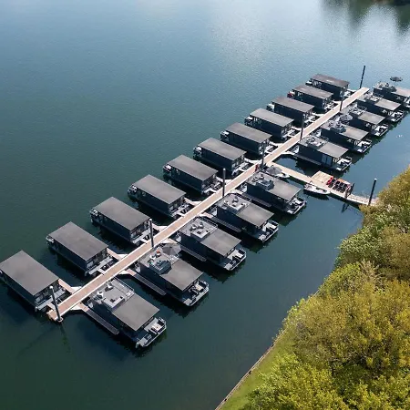 Houseboat Mookerplas With A View Middelaar