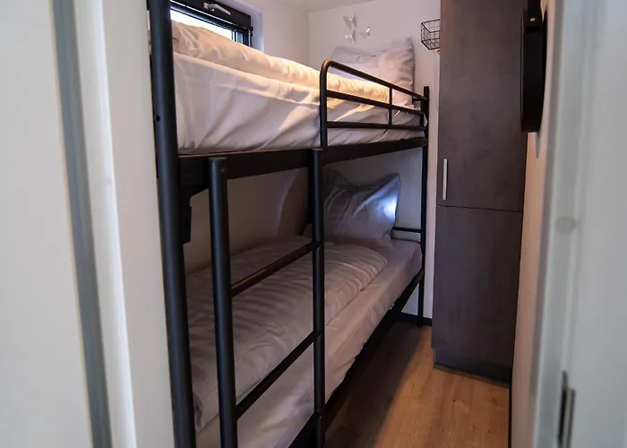 ספינת מלון Houseboat Mookerplas With A View Middelaar