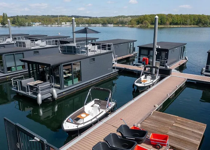 Hotel en barco Houseboat Mookerplas With A View