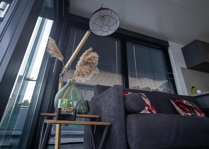 Houseboat Mookerplas With A View Botel *