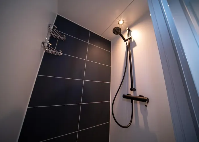 Botel Houseboat Mookerplas With A View Middelaar